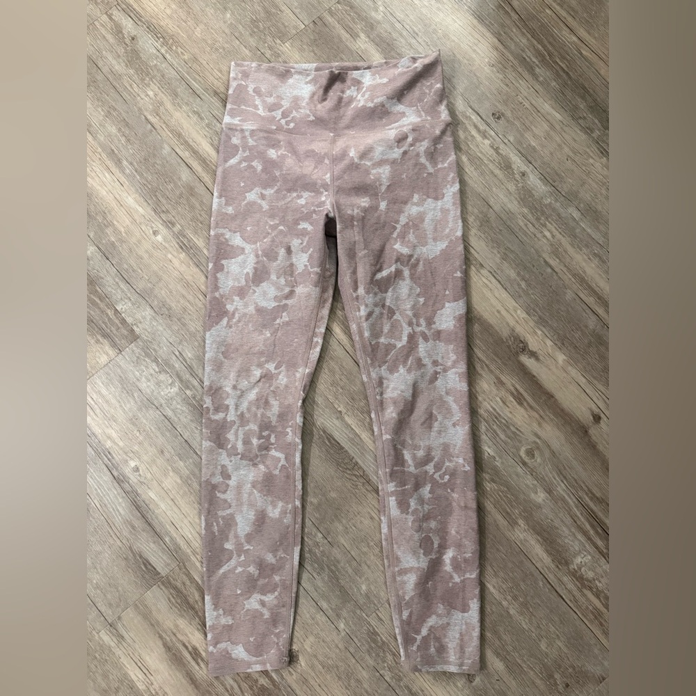 Vuori clean elevation leggings size small